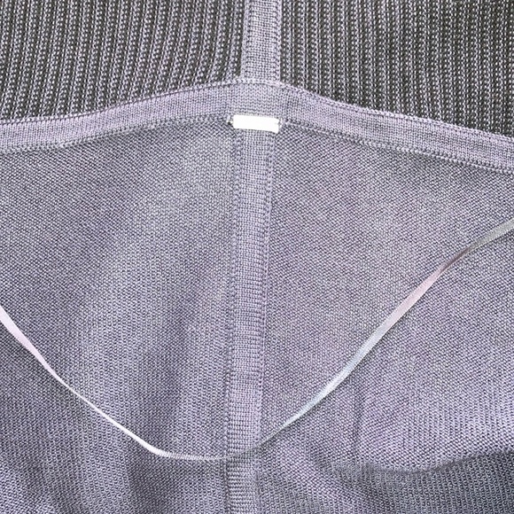 Lululemon Iconic Sweater Wrap Blue/Black Med or Large - Picture 8 of 11